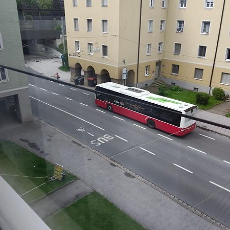 Citty Aparttment Apartment Salzburg Bagian luar foto